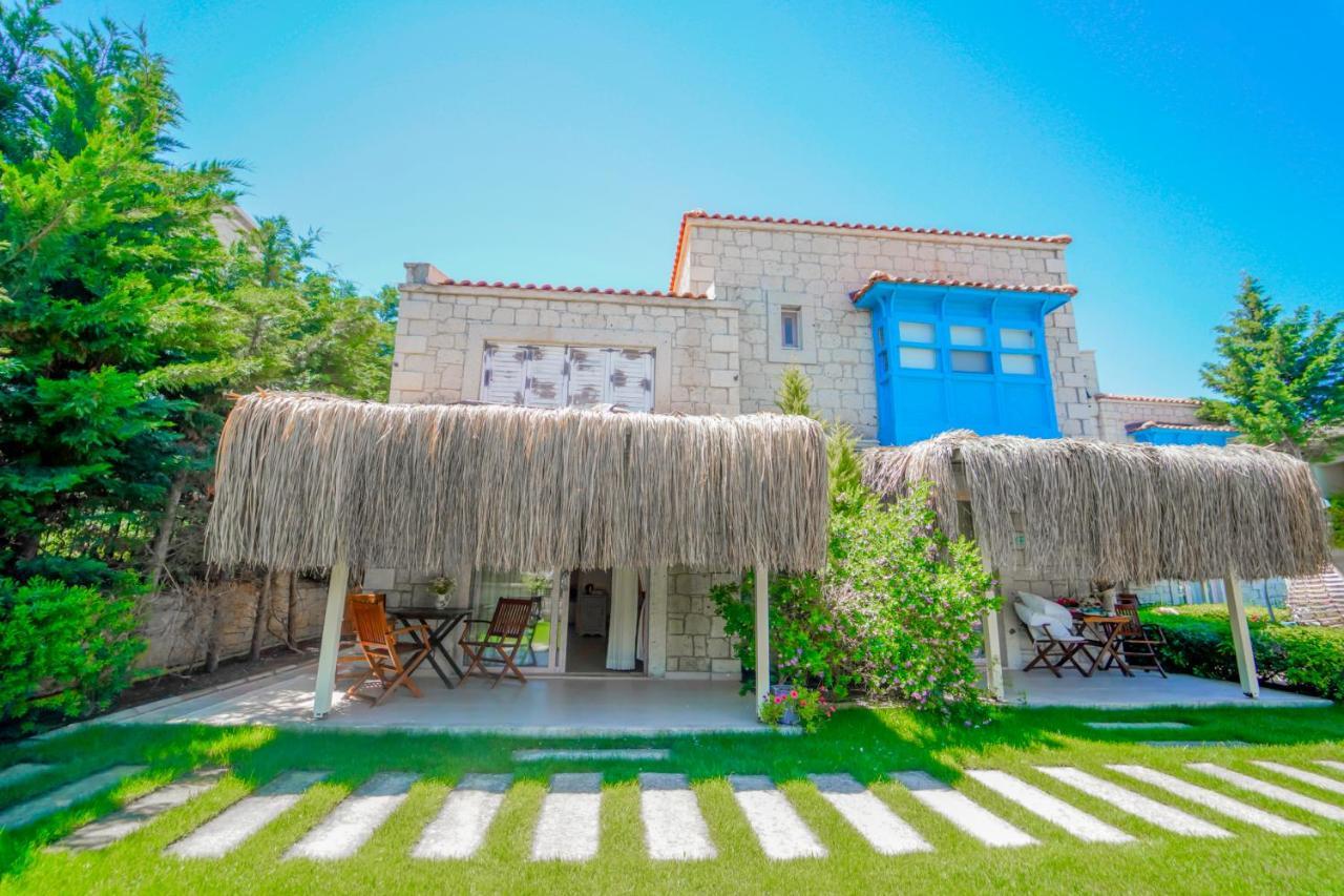 Alacati Marina Palace Exterior photo
