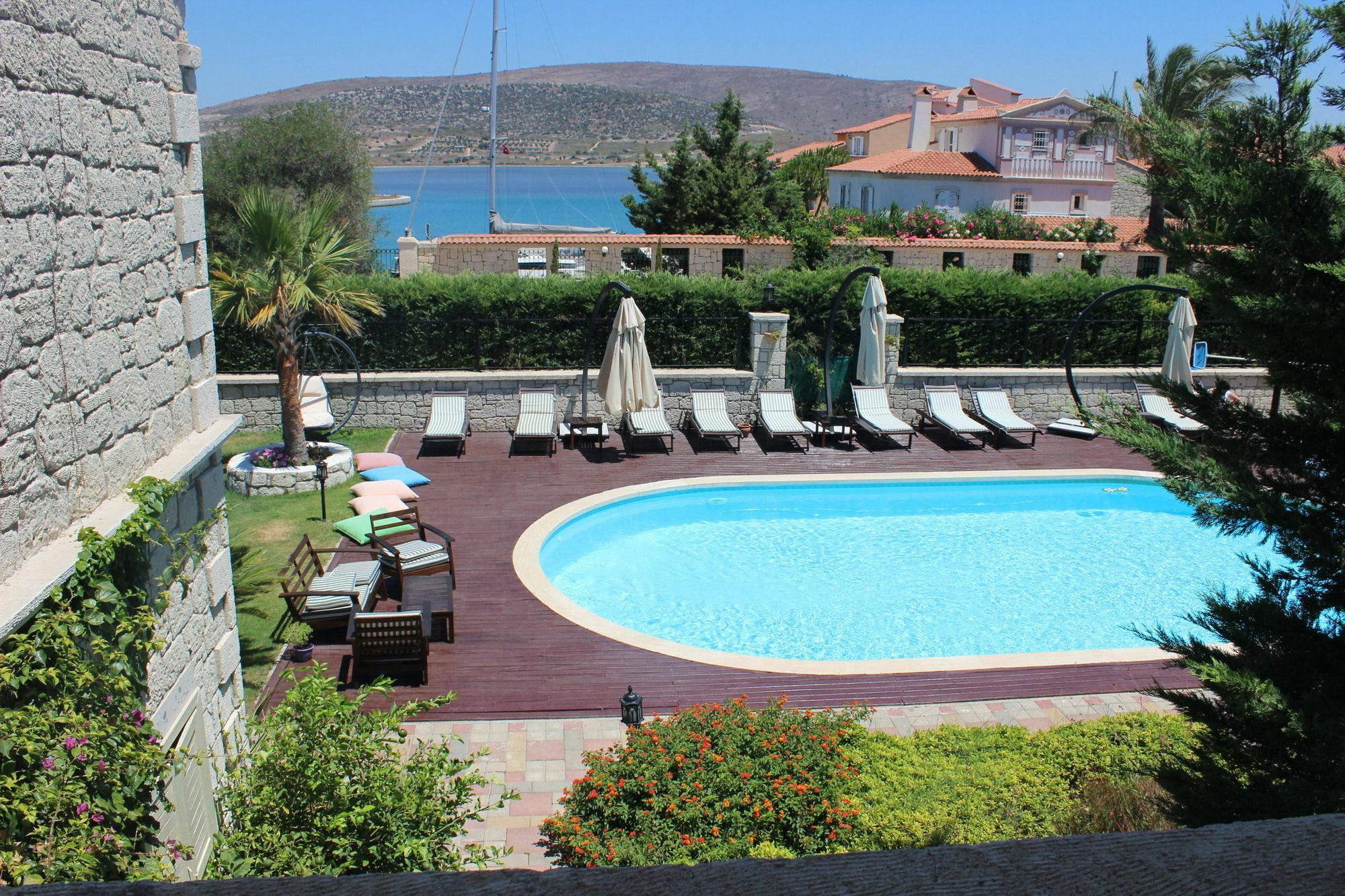 Alacati Marina Palace Exterior photo